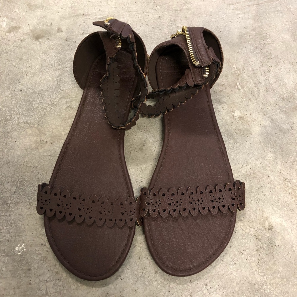 🆕Abercrombie and Fitch sandals